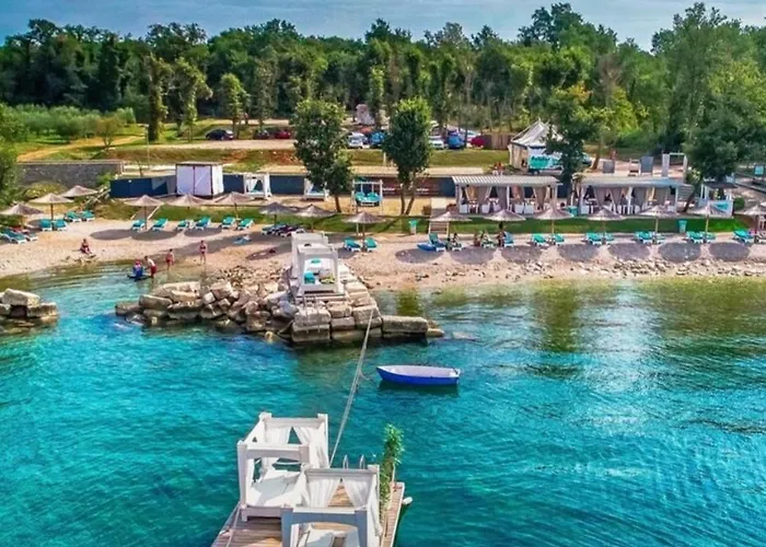 Chiara With Private Pool And Garden Porec