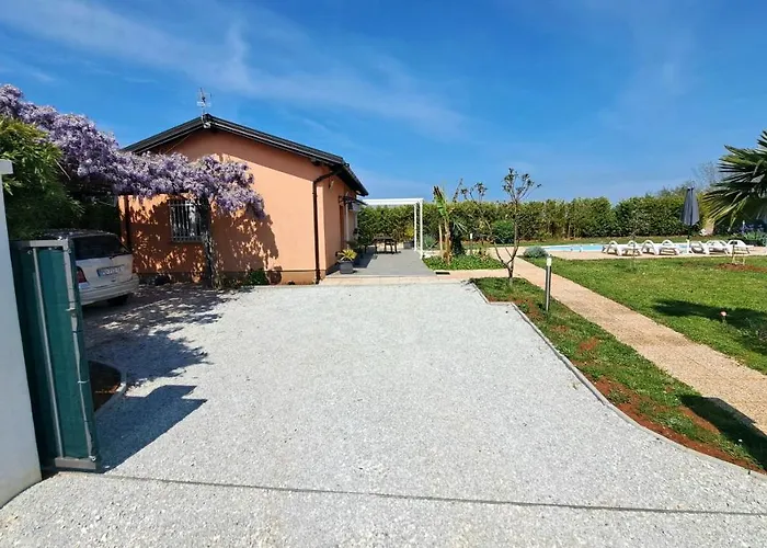 Villa Chiara With Private Pool And Garden *