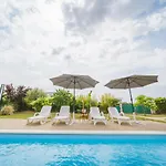 Chiara With Private Pool And Garden 别墅 *