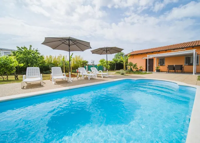 Chiara With Private Pool And Garden *