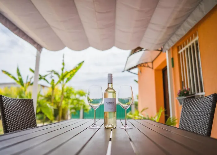 Chiara With Private Pool And Garden Вілла *